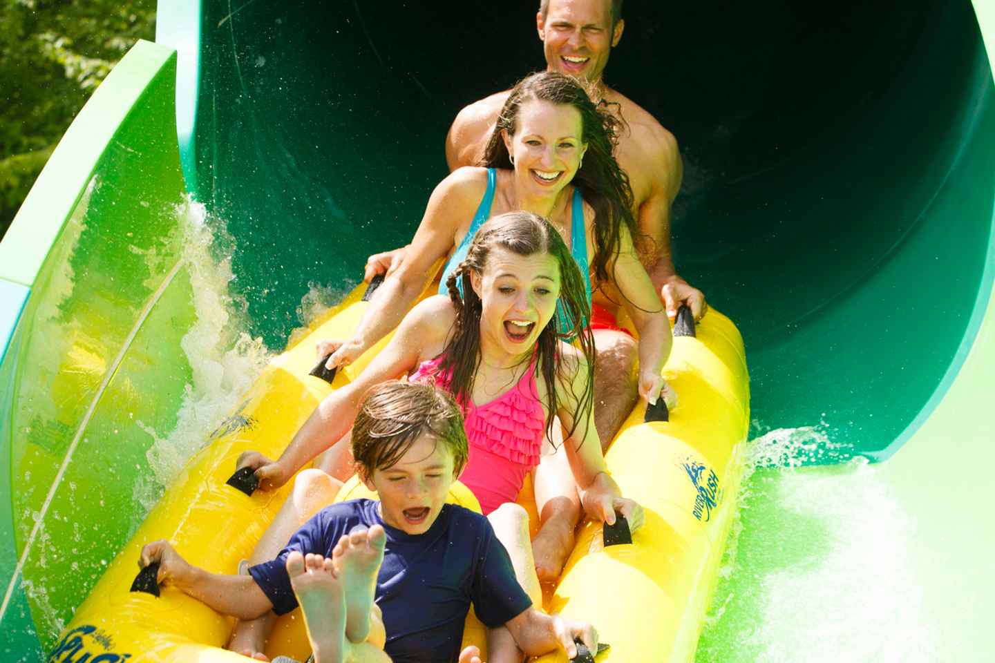 Pigeon Forge: Dollywood's Splash Country Entry Ticket thumbnail